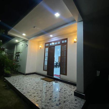Lalitha Holiday Inn جافنا المظهر الخارجي الصورة