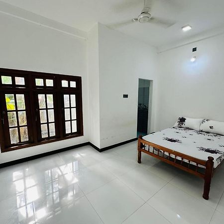 Lalitha Holiday Inn جافنا المظهر الخارجي الصورة