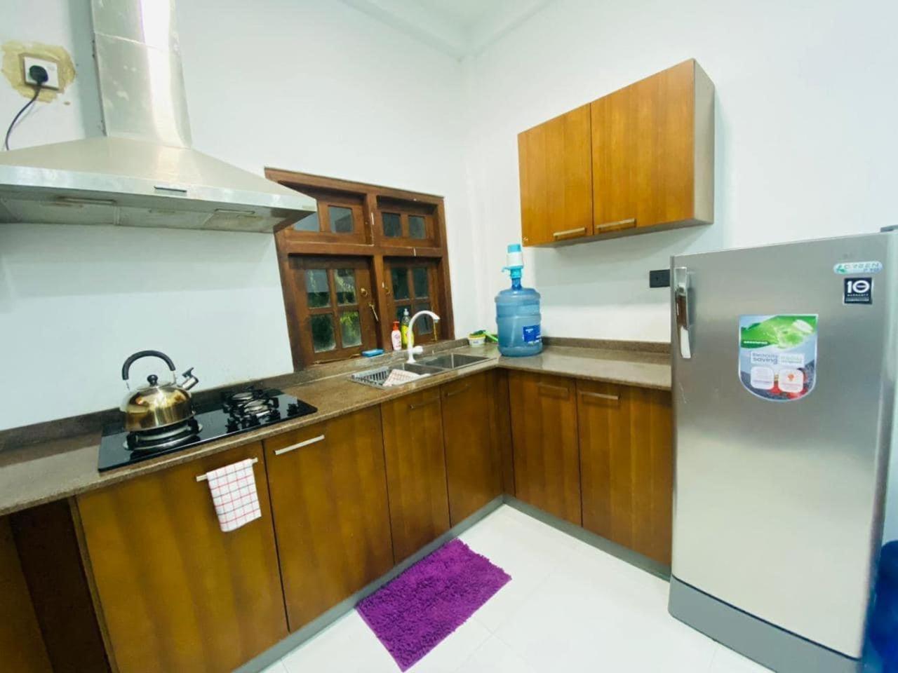 Lalitha Holiday Inn جافنا المظهر الخارجي الصورة