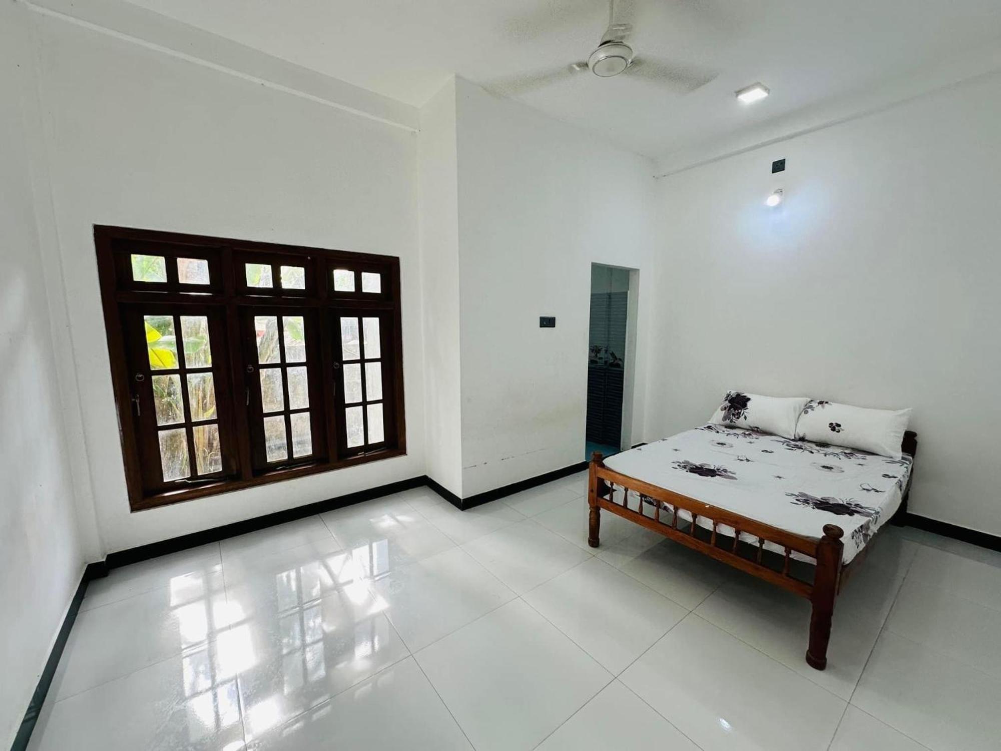Lalitha Holiday Inn جافنا المظهر الخارجي الصورة
